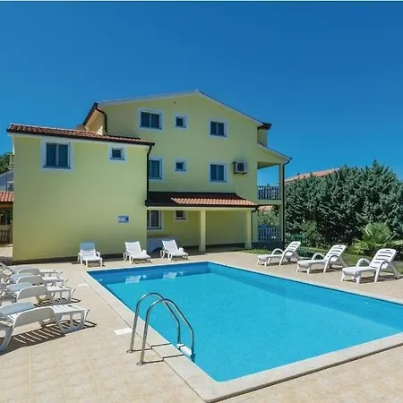 Family-friendly With Swimming Pool Valkarin, - 24238