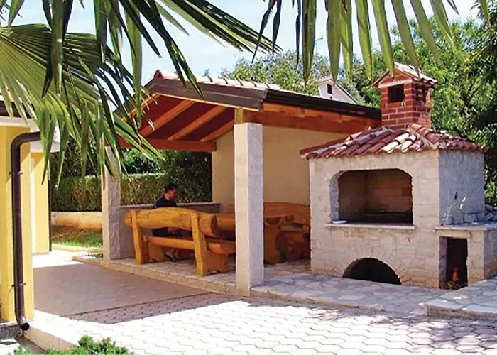 Family-friendly With Swimming Pool Valkarin, - 24238 Apartment *