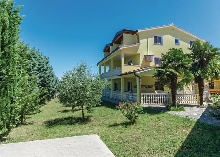 Family-friendly With Swimming Pool Valkarin, - 24238 *