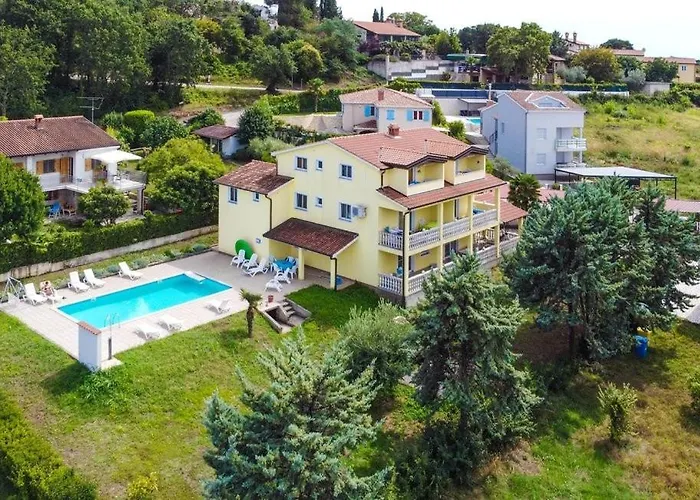 Family-friendly With Swimming Pool Valkarin, - 24238 Apartment *